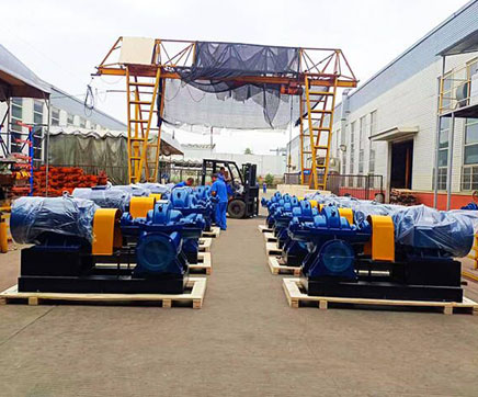 我司大批量泵產(chǎn)品出口巴基斯坦援建水電站供水裝車(chē)出發(fā)！